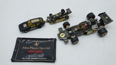 Lot 19 - Die-cast models