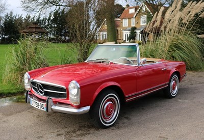 Lot 170 - 1964 Mercedes-Benz 230 SL Roadster