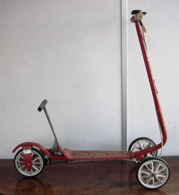 Lot 11 - Toy Truck
