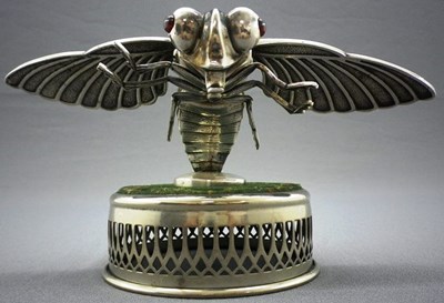 Lot 042 - Flying Hornet mascot
