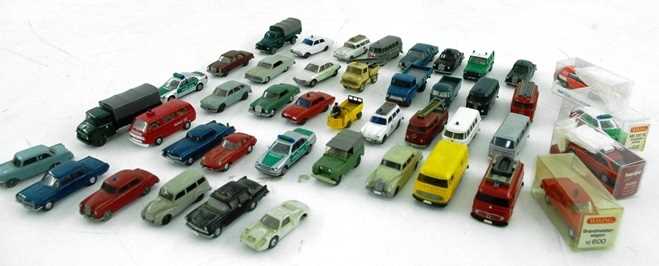 Lot 65 - 1/86 model vehicles