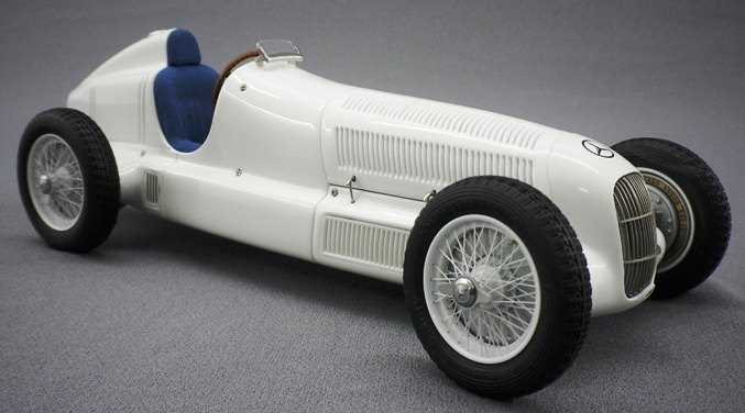Lot 66 - Mercedes-Benz W 25