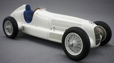 Lot 066 - Mercedes-Benz W 25