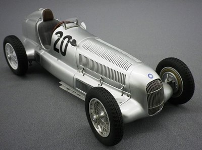 Lot 072 - W 25 Mercedes-Benz