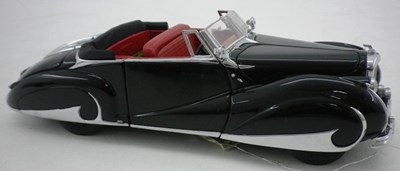 Lot 38 - 1947 Mk. VI Bentley model