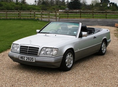 Lot 110 - 1996 Mercedes-Benz E220 Convertible