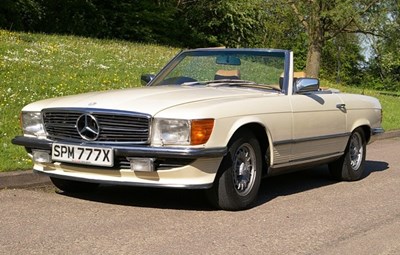 Lot 130 - 1982 Mercedes-Benz SL500