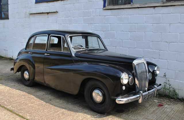 Lot 134 - 1948 Daimler DB18 Saloon