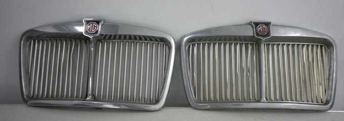 Lot 39 - MG Grills x 2