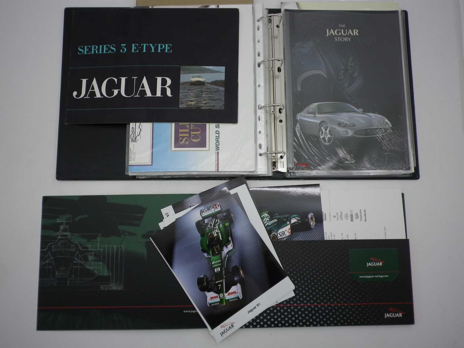 Lot 76 - Folder - brochures & ppwk