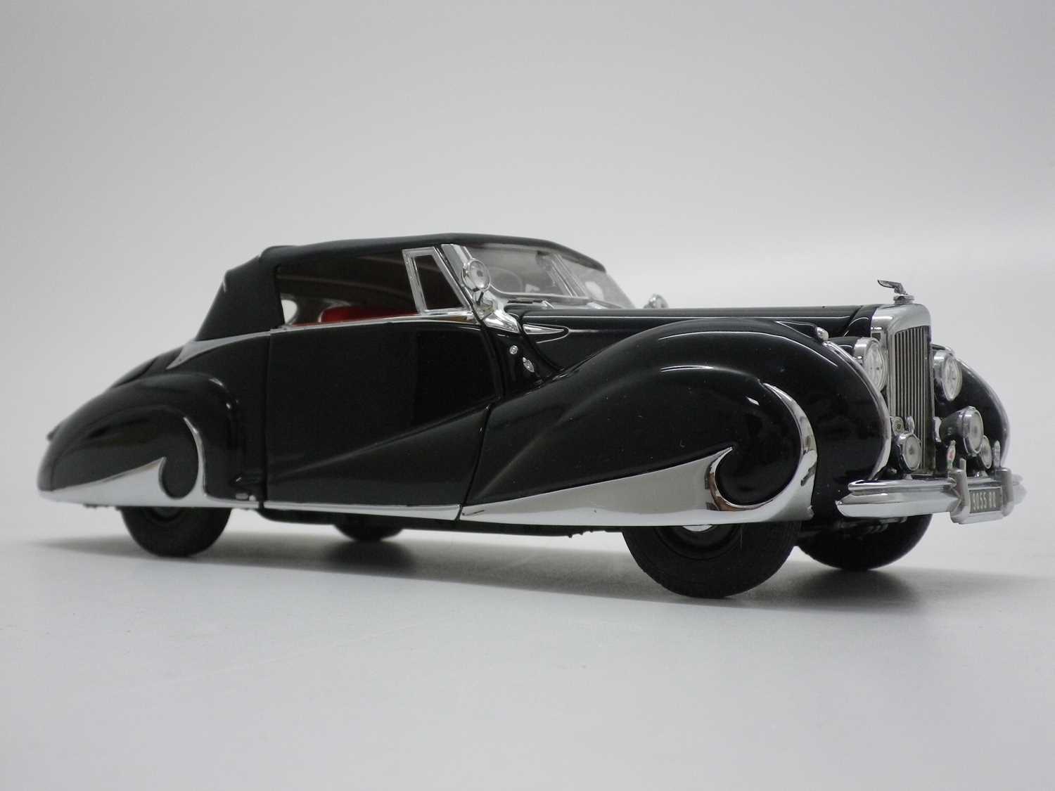 Lot 47 - Franklin Mint Bentley Models x 2