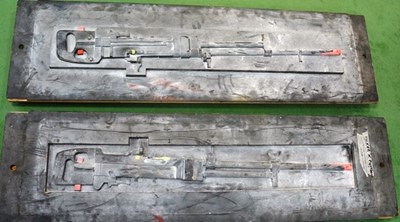 Lot 89 - Replica Vickers machine gun mould