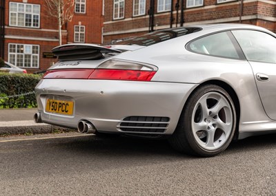 Lot 242 - 2002 Porsche 996 Carrera 4S