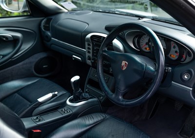 Lot 242 - 2002 Porsche 996 Carrera 4S