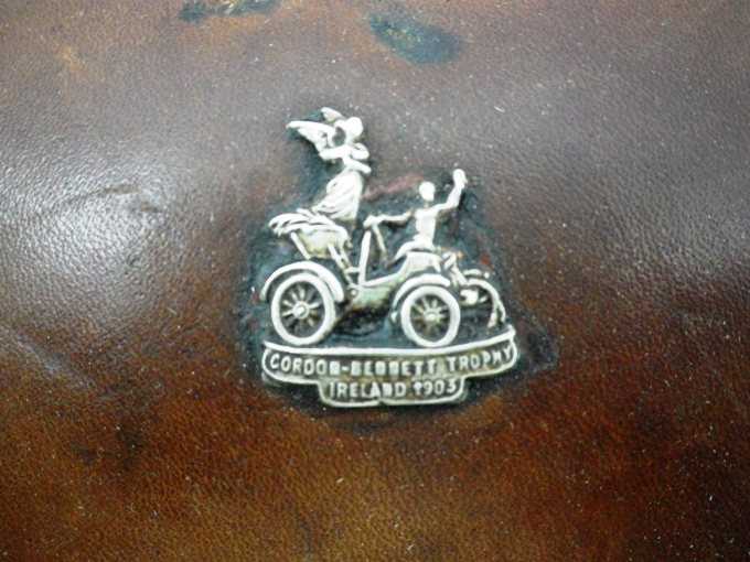 Lot 4 - Travelling vanity set