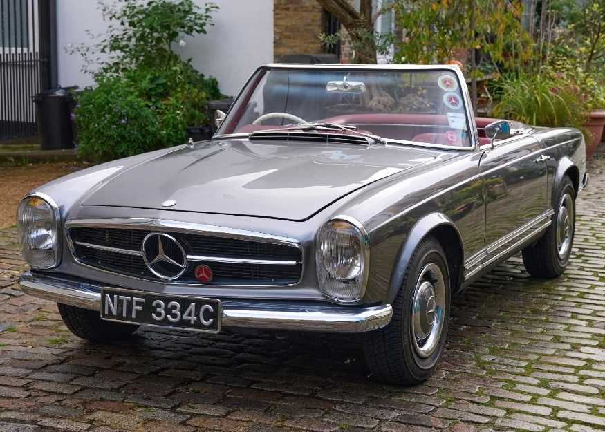 Lot 120 - 1965 Mercedes-Benz 230 SL Pagoda