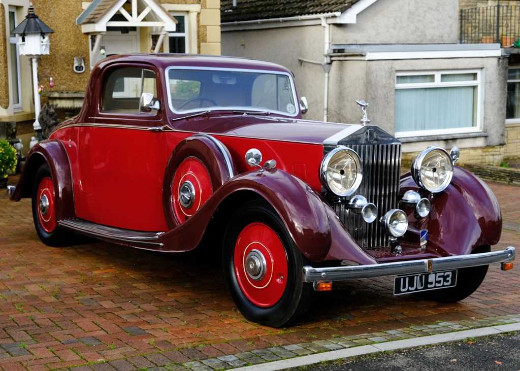 Lot 210 - 1936 Rolls-Royce 20/25 Sportsman Coupé by H. J. Mulliner