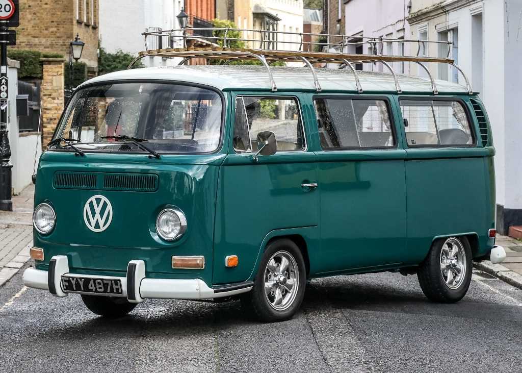 Lot 175 - 1970 Volkswagen T2 Wesfalia Campervan