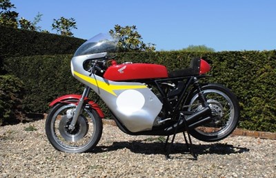 Lot 125 - 1971 Honda CR750 Race Replica