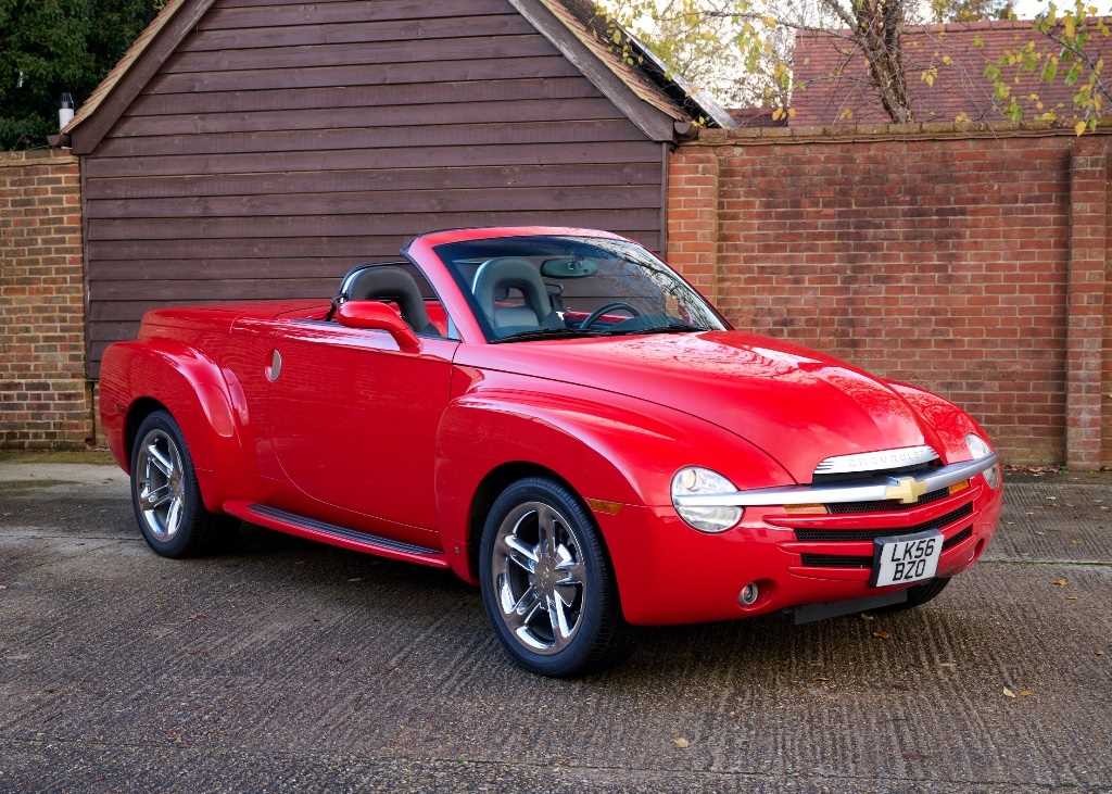Lot 224 - 2006 Chevrolet SSR Pick-Up Convertible (6.0 Litre)