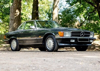 Lot 113 - 1989 Mercedes-Benz 420 SL
