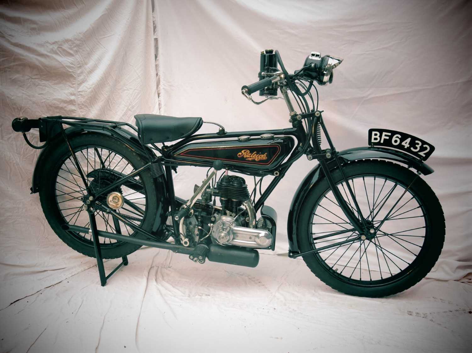 Lot 123 - 1926 Raleigh Model 14, 248cc