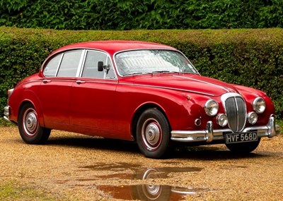 Lot 103 - 1966 Daimler V8 250