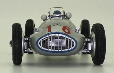 Lot 38 - Mercedes-Benz W165