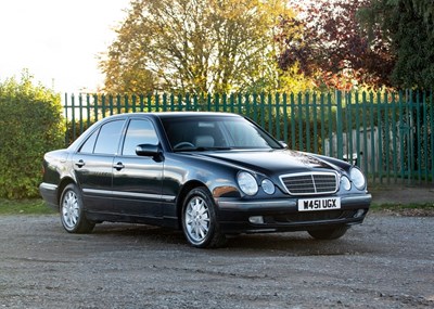 Lot 265 - 2000 Mercedes-Benz E240 Elegance