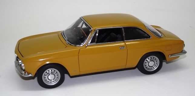Lot 78 - 1/18 scale model cars