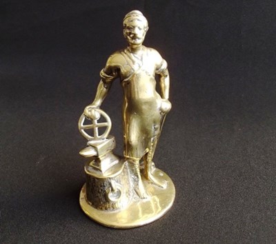 Lot 091 - Vulcan motor mascot
