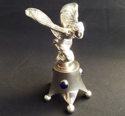 Lot 095 - Rolls-Royce kneeling ‘Spirit of Ecstasy’