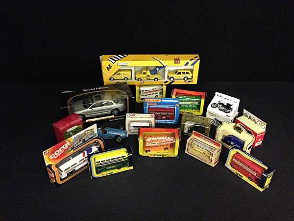 Lot 2 - Sixteen model vehicles