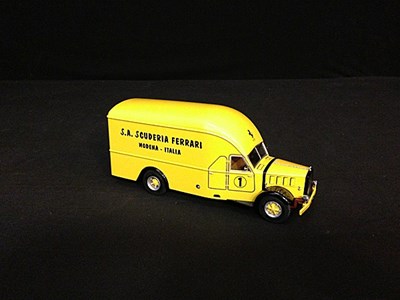 Lot 053 - Alfa Romeo 500 race car transporter model