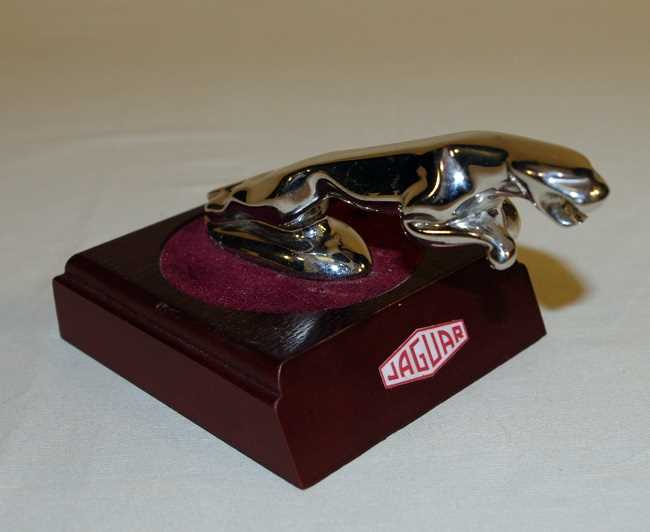 Lot 3 - Jaguar items
