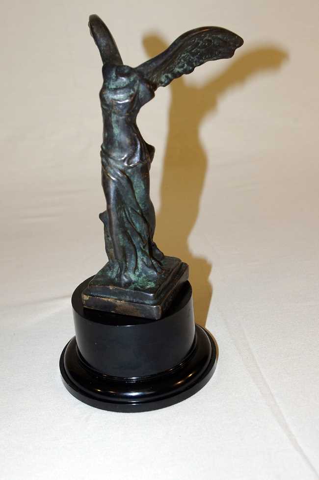 Lot 48 - Brasier mascot