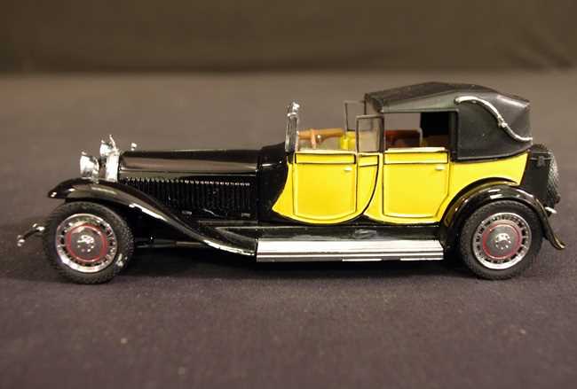 Lot 73 - Bugatti collectables