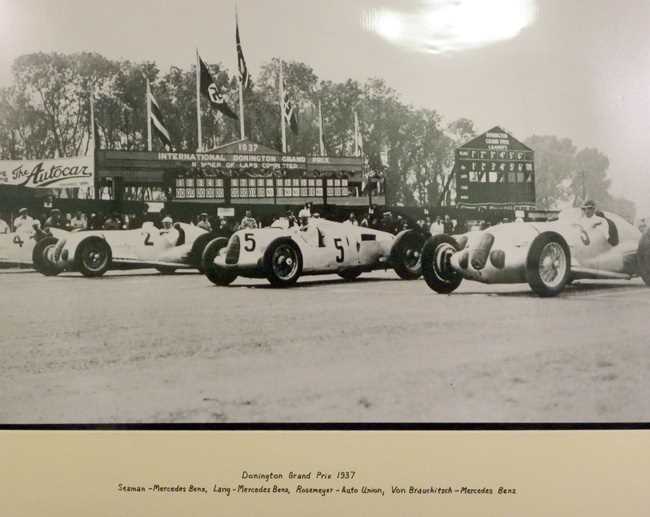Lot 86 - Donnington Grand Prix photo
