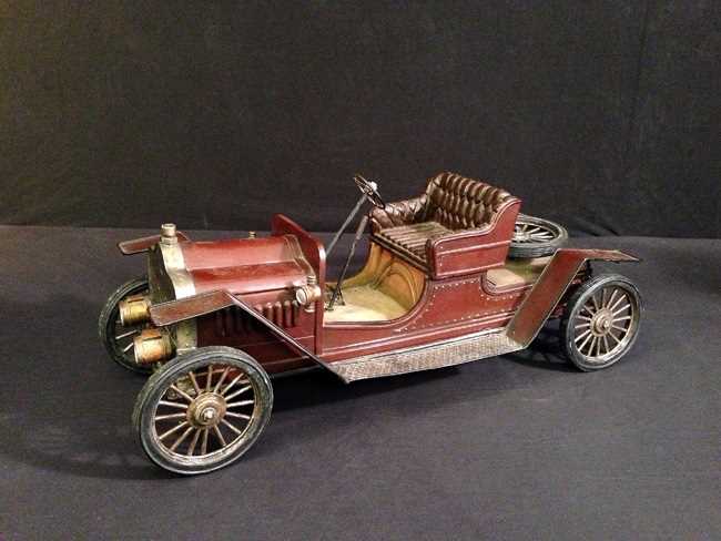Lot 84 - Edwardian 2 seater model