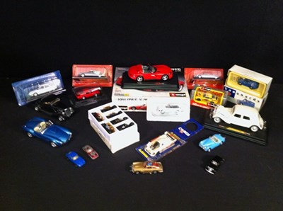 Lot 019 - 23 models