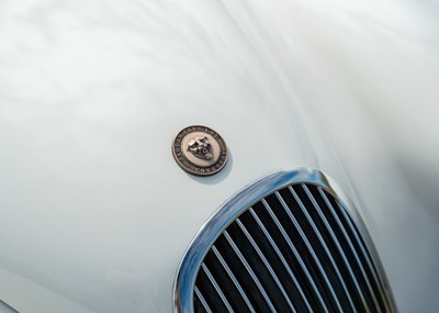Lot 226 - 1952 Jaguar XK120 SE Roadster