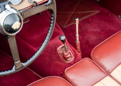Lot 226 - 1952 Jaguar XK120 SE Roadster