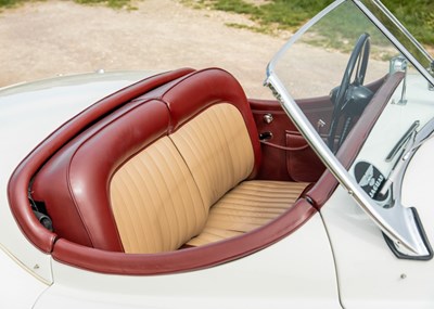 Lot 226 - 1952 Jaguar XK120 SE Roadster