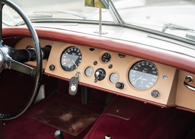 Lot 226 - 1952 Jaguar XK120 SE Roadster