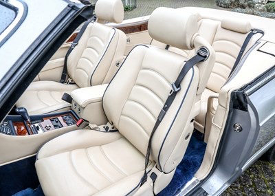 Lot 180 - 2001 Bentley Azure