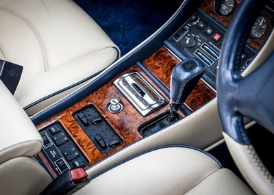 Lot 180 - 2001 Bentley Azure