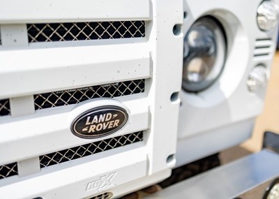 Lot 119 - 2013 Land Rover Defender 90 XS Urban Truck Glacier Edition