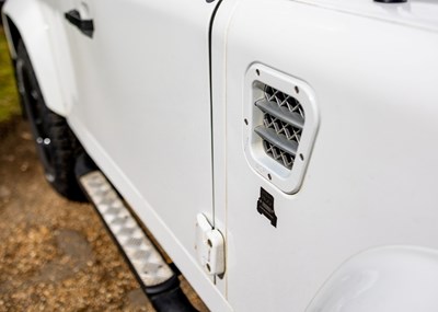 Lot 119 - 2013 Land Rover Defender 90 XS Urban Truck Glacier Edition
