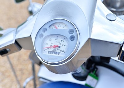 Lot 197 - 2011 Piaggio Vespa PX125