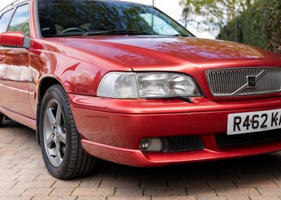 Lot 251 - 1998 Volvo V70 R Estate AWD